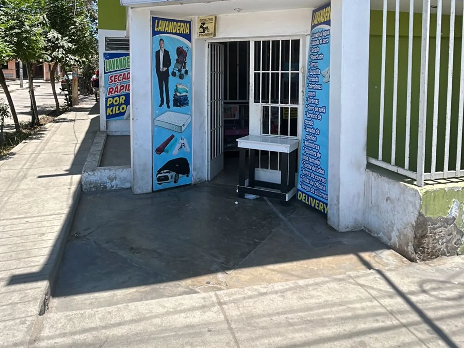 Local vacío antes de la implementación llave en mano por DACOR LUNA